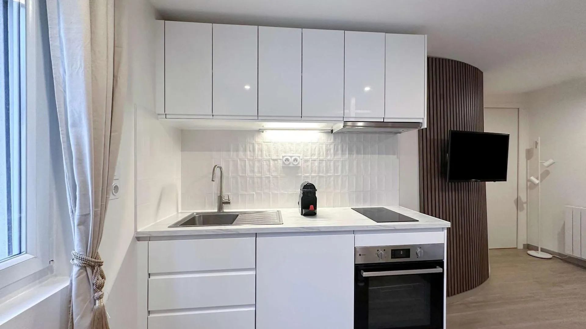 アパート Brand New Properties Near La Madeleine ! パリ