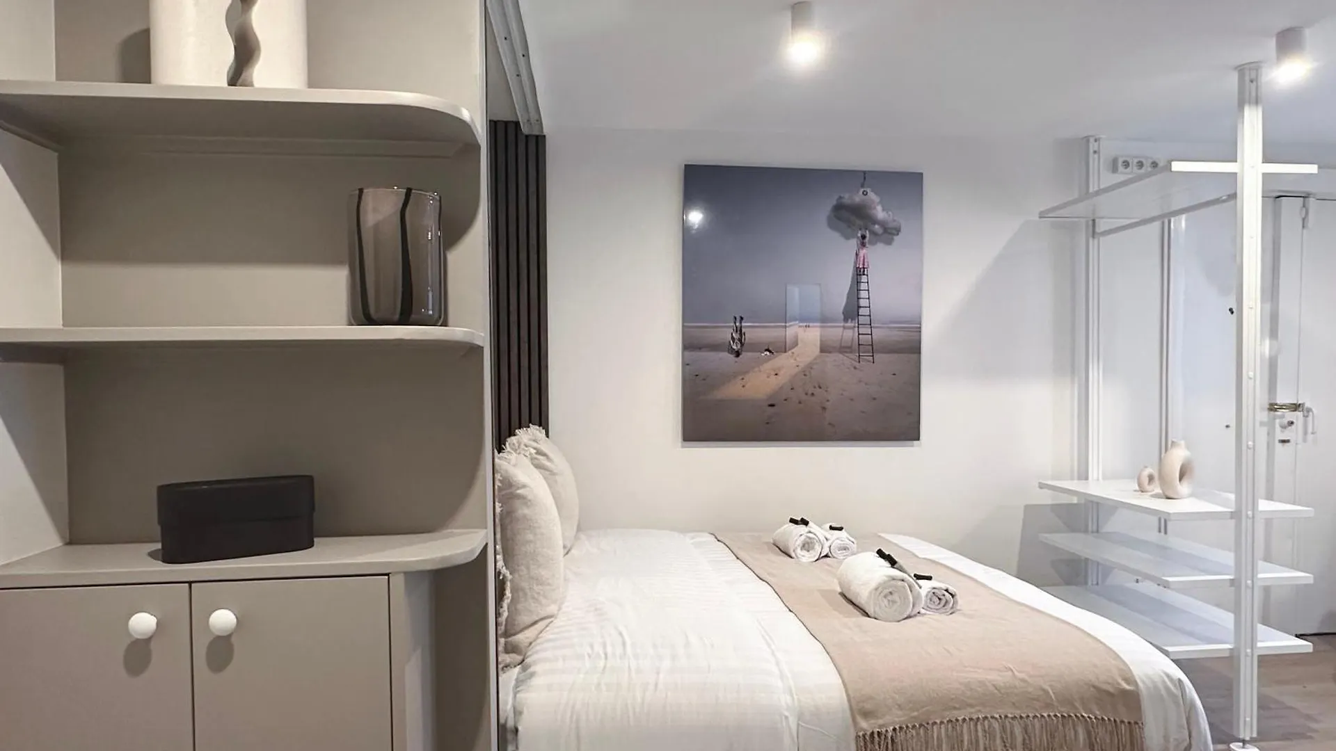 Appartement Brand New Properties Near La Madeleine ! Paris France