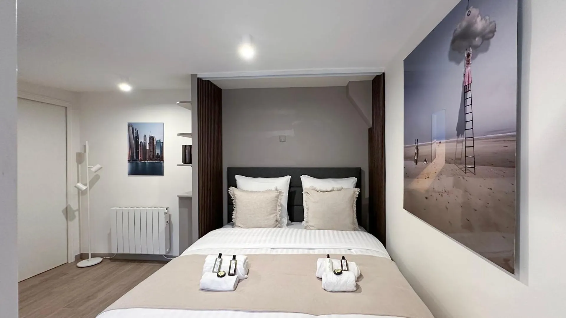 Brand New Properties Near La Madeleine ! Paris Appartement