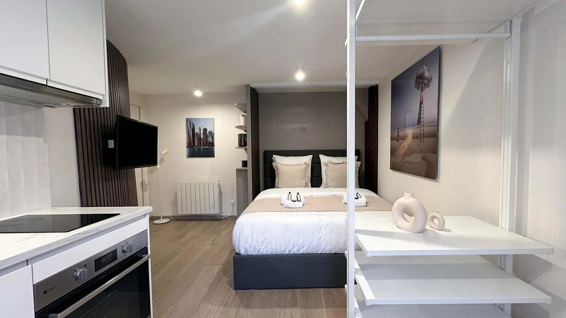 Brand New Properties Near La Madeleine ! Paris